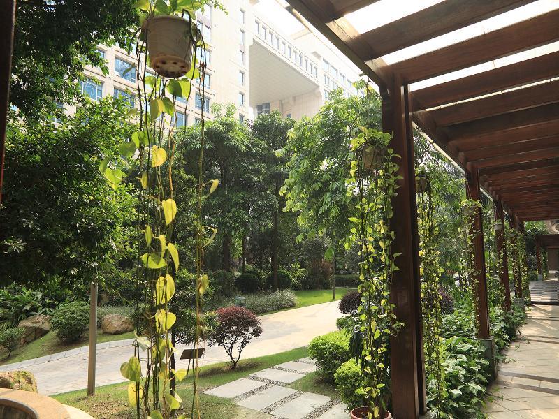 Ramada Plaza Guangzhou Hotel Exterior photo